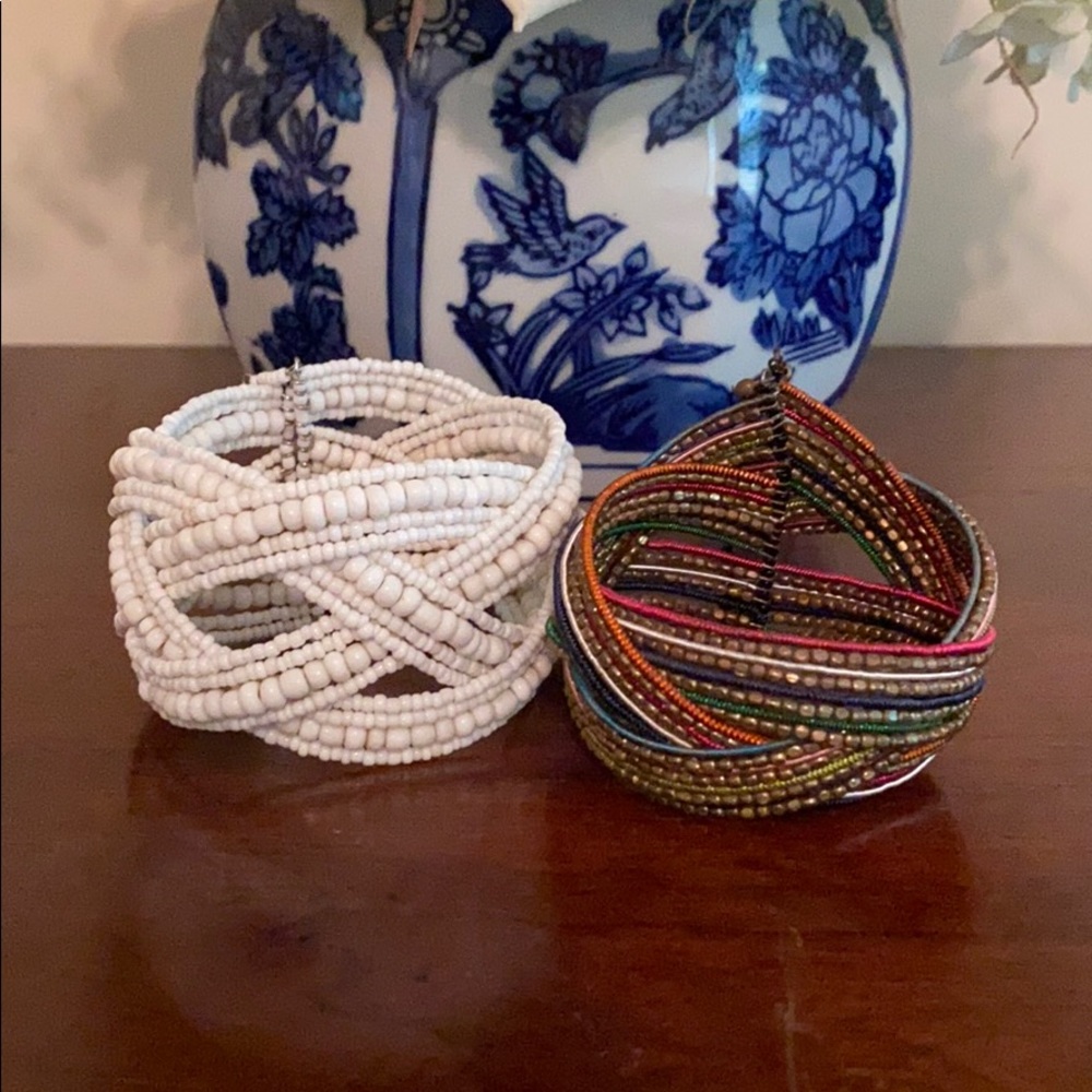 Set of two bangle bracelets!